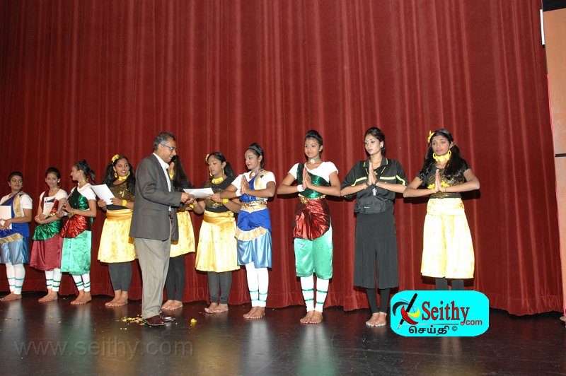 Jaffna-Hindu121013Toronto (49).jpg